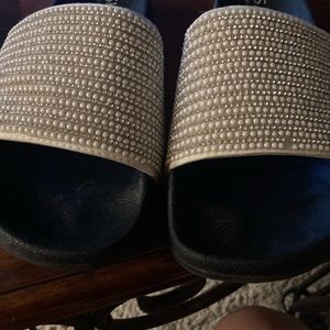 Skechers Slip on plush sandals